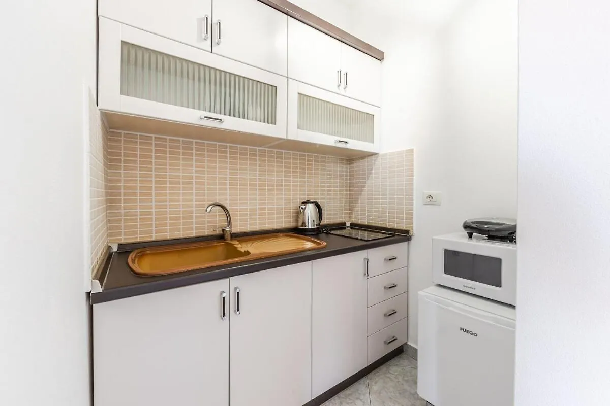 Stylish Studio With Scenic Gardens Golem 0*, Golem (Tirana) Albania